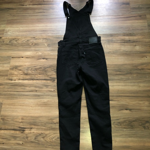 Levi black overalls bibs - Picture 2 of 5